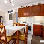 Vakantiehuis Matsas House & *