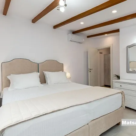 Matsas House &